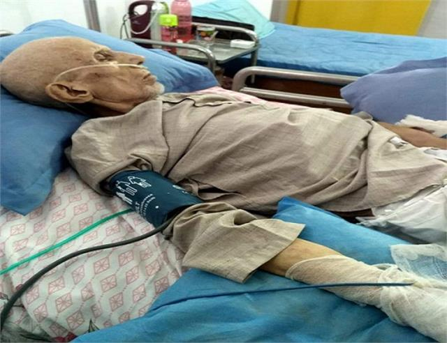 شیعہ مذہبی رہنما مولانا کلب صادق کی حالت سنگین، لکھنؤ کے ایرا میڈیکل کالج میں داخل