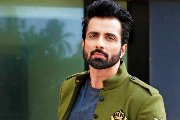 بالی وڈ اداکار سونو سود نے پھر خود کو ثابت کیا اصلی زندگی کا ہیرو، کیا یہ بڑا اعلان