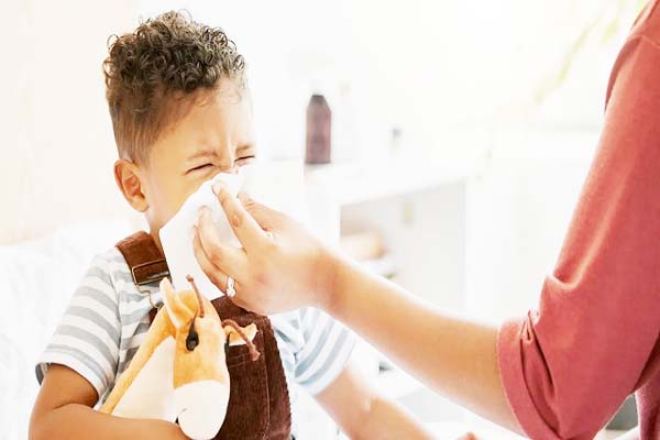 نئی تحقیق: بچوں کا نزلہ زکام جلد کریں ٹھیک، نمک اور پانی کا یہ علاج ادویات سے زیادہ کارآمد ہے۔