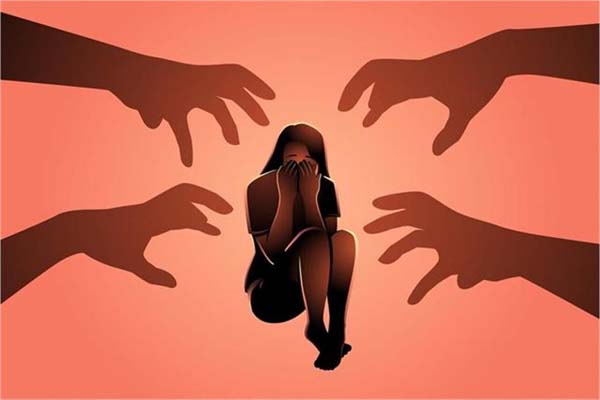 برطانیہ میں پاکستانی گینگ کی کالی کرتوت: دو نابالغ لڑکیوں کی بار - بار 20 مردوں نے کی عصمت دری