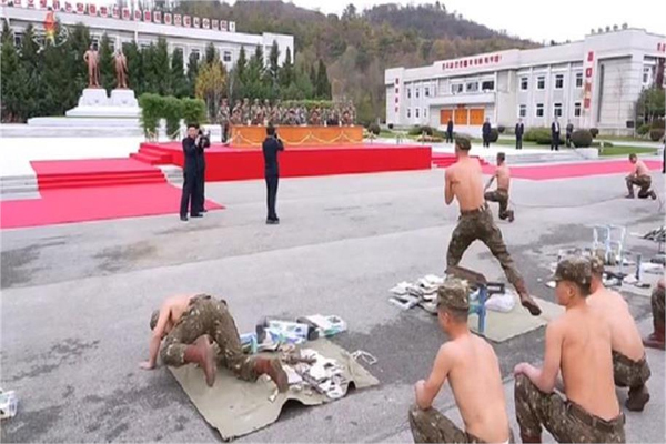 بڑے خطرے کی آہٹ، کم جونگ ان نے کیااسپیشل آپریشن یونٹ کا معائنہ، فوج کو جنگی تیاریاں بڑھانے کا حکم