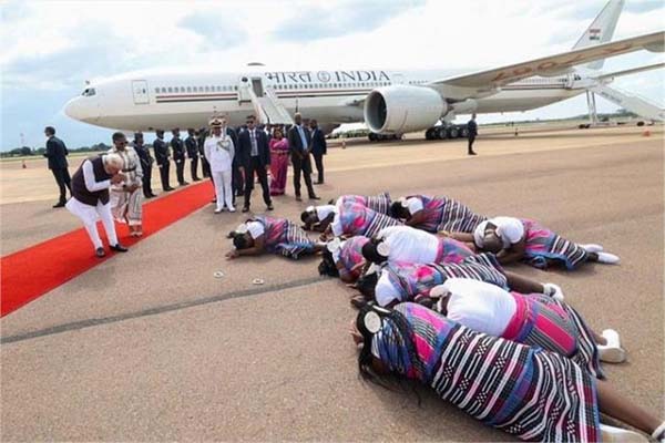 جی20 سمٹ میں بھارت کی شاندار انٹری! جنوبی افریقہ نے وزیراعظم مودی کا کیا شاندار استقبال دیکھو(ویڈیو)