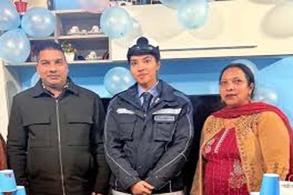 پنجابی لڑکی نے اٹلی میں کیا نام روشن، پولیس میں ہوئی بھرتی