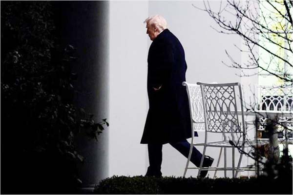 امریکہ: صدر ٹرمپ نے تیسری دنیا کے ممالک سے آنے والی ہجرت پر عارضی پابندی لگانے کا کیا اعلان