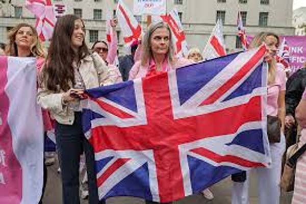 تارکینِ وطن سےتنگ آگیا برطانیہ، ان ممالک کےشہریوں پر لگائےگا ویزا پابندی! آئی مکمل فہرست