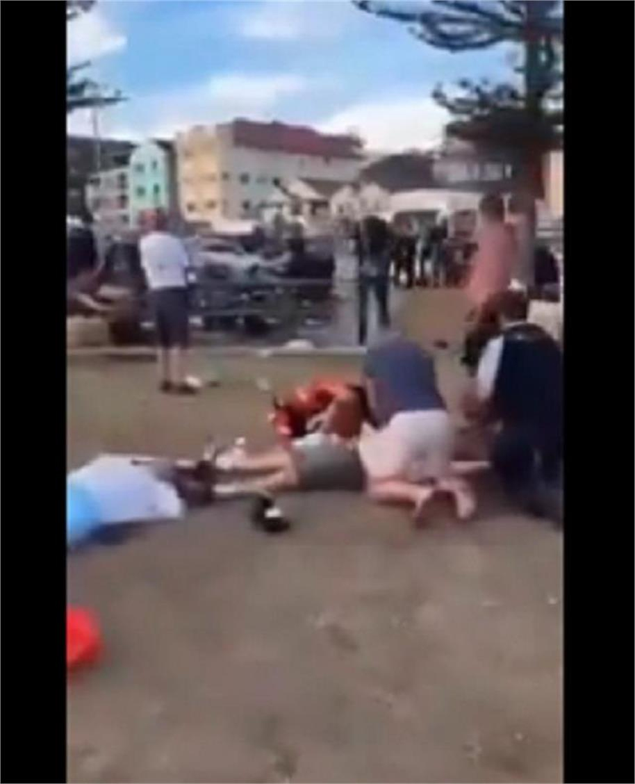 آسٹریلیا میں بیچ پر اندھا دھند فائرنگ: پولیس افسر سمیت 17 افراد ہلاک، سیاحوں میں مچی بھگدڑ ( ویڈیو)