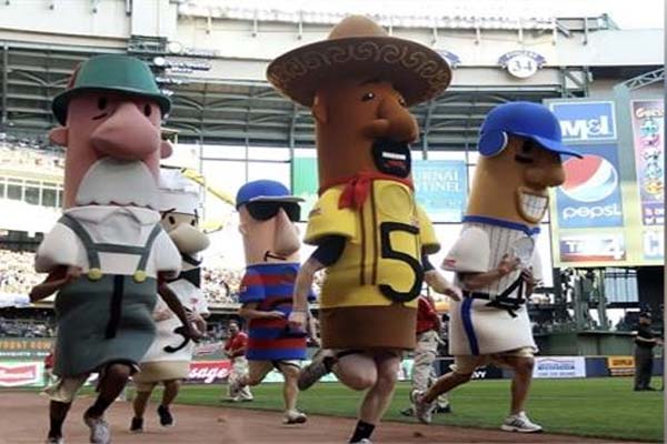 کینیڈینز کی ”سوشی ریس“ سے تفریحی ماحول بنایا جاتا ہے