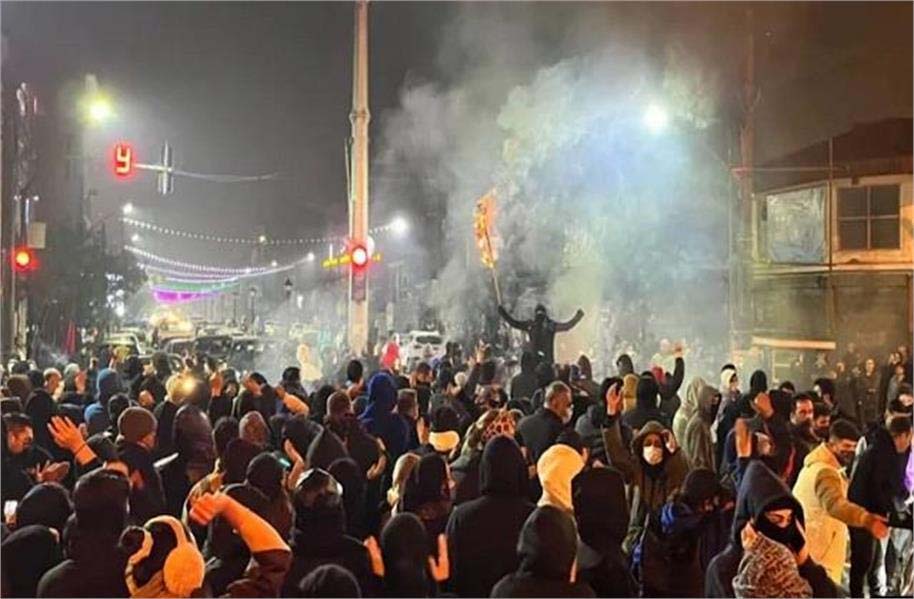 ایران میں مظاہرین کے خلاف سخت کارروائی شروع، حکومت نے 72 گھنٹوں کا دیا الٹی میٹم