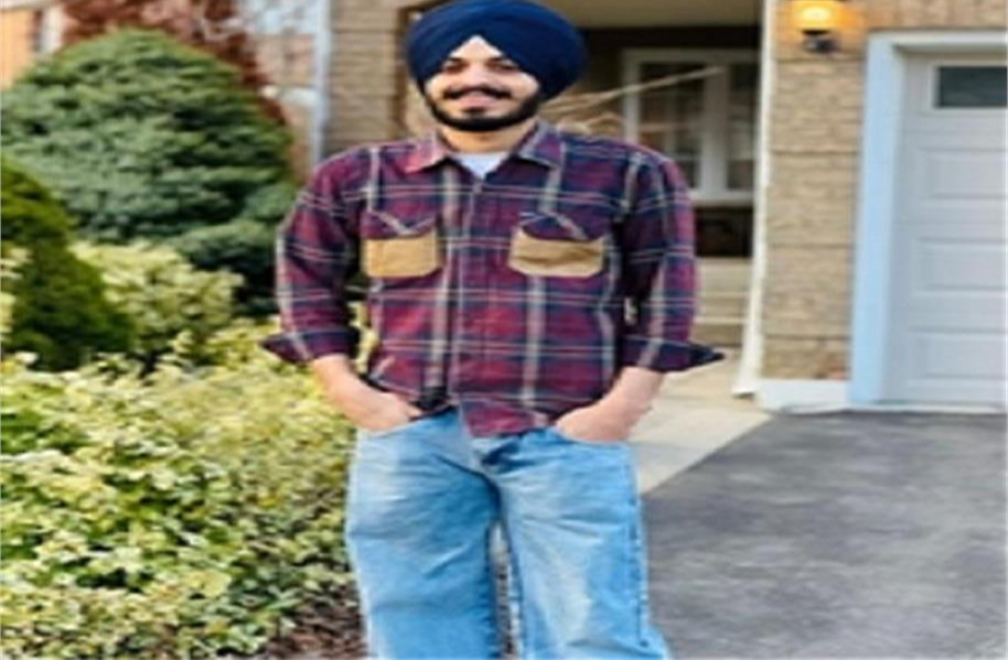 کینیڈا میں پنجابی نوجوان کی مشتبہ موت ، خاندان نے لاکھوں کا قرض لے کر بھیجا تھا اکلوتا بیٹا ، اب لاش لانے تک کے لئے پیسے نہیں