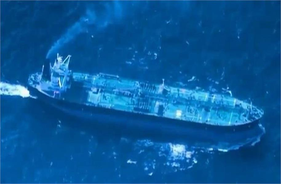 ٹرمپ نے وینزویلا پر کسا شکنجہ : سمندر میں پابندی توڑنے کی سزا، ساتواں ٹیل ٹینکر کیا ضبط