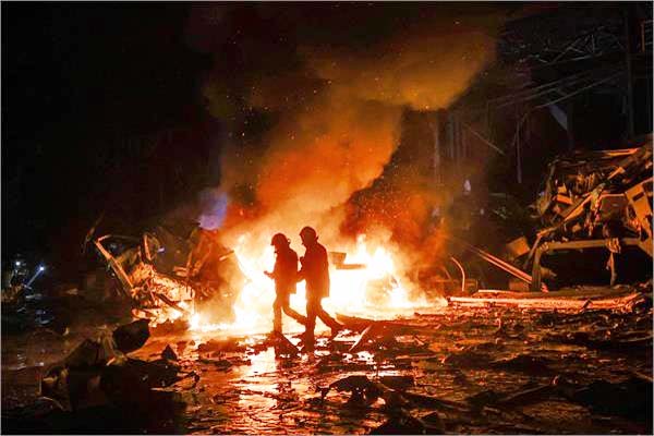 یوکرین پر روس نے دوبارہ تباہی مچائی! آدھی رات کو ڈرون اور میزائلوں کی بارش، 4 ہلاک، بجلی گل