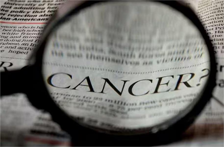 حیران کر دے گی یہ داستاں : جس کینسر کا سن کر روح کانپ جائے، اُسے اس شخص نے 5 بار ہرا کر تاریخ رقم کی