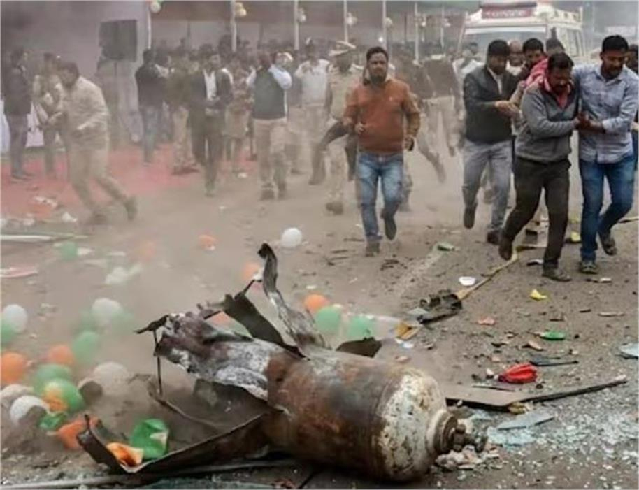 مہاراشٹر میں یوم جمہوریہ کے موقع پر دہلا مالیگاؤں، پریڈ گراؤنڈ کے پاس ہوا دھماکہ، دو خواتین سمیت 5 زخمی