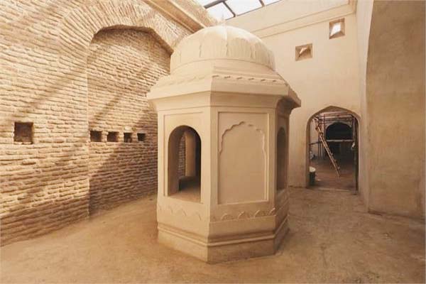 لاہور قلعے میں بھگوان رام کے بیٹے لو کے تاریخی مندر کی مرمت ہوئی مکمل، عوام کے لیے کھولا