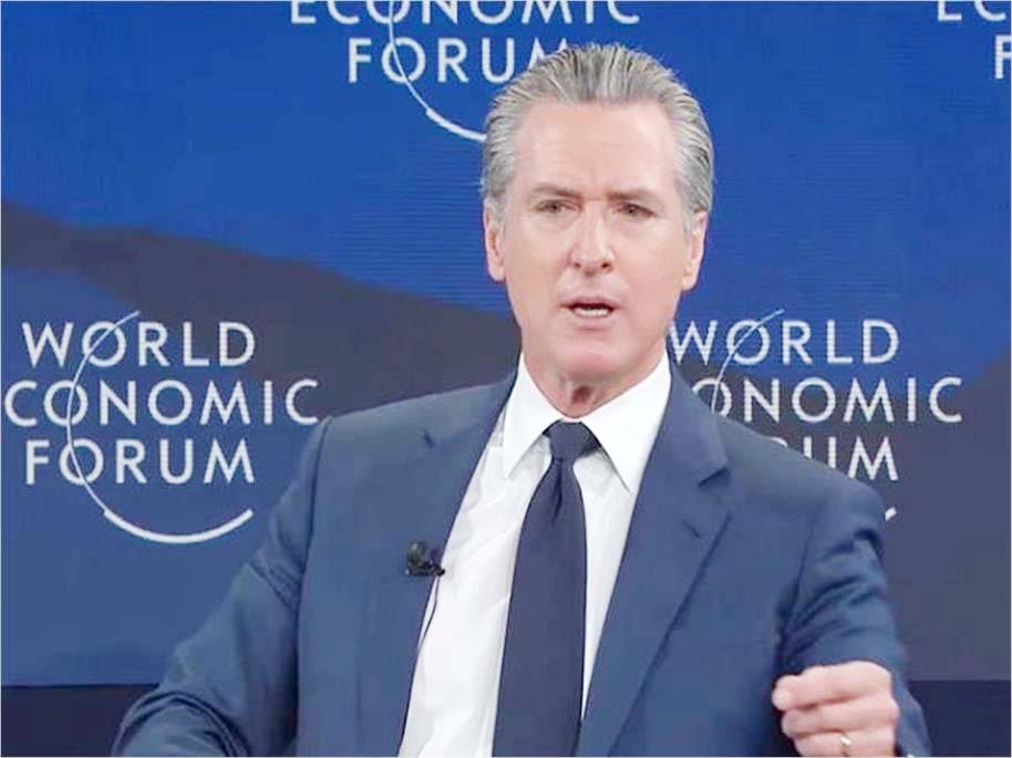 ڈبلیو ای ایف میں ٹرمپ پر برس پڑے کیلیفورنیا کے گورنر، بولے-امریکہ پر ‘ڈان’ کر رہا راج، کانگرس بنی تماش بین