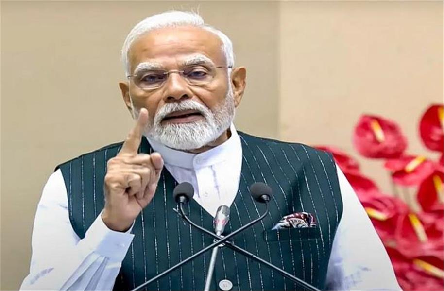 اٹھارہ سال کے ہونے پر نام ووٹر لسٹ میں ضرور درج کرائیں : وزیر اعظم مودی