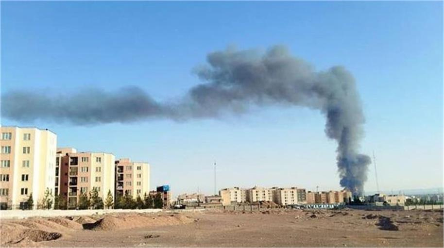 ایران میں جنگ کی آہٹ، تیز دھماکوں سے دہلا تہران، آسمان میں سیاہ دھواں، ویڈیو وائرل