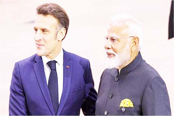 مودی۔میکرون ملاقات: لوک بھون میں وزیر اعظم مودی اور فرانس کے صدر ایمانوئل میکرون کے درمیان ہوئی خاص ملاقات