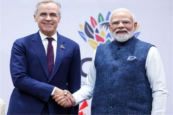 بھارت پہنچےکینیڈا کے وزیراعظم مارک کارنی ، ممبئی سے شروع ہوا 4 روزہ دورہ