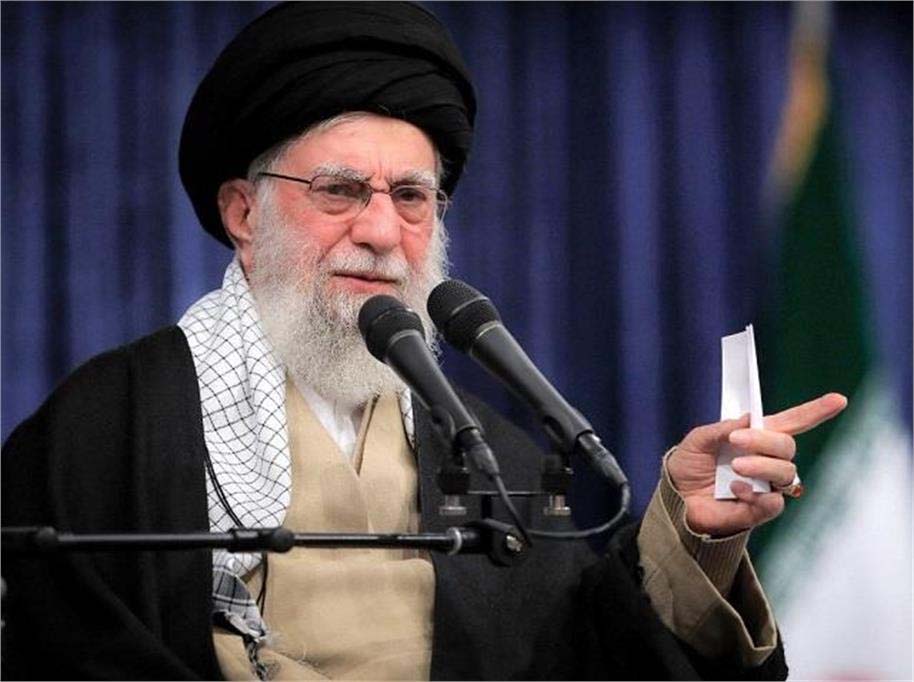 اسلامی انقلاب کے دن خامنہ ای کا خطاب: ایران کی یکجہتی دشمنوں کی سب سے بڑی شکست، قوتِ ارادی ہی اصل قومی طاقت