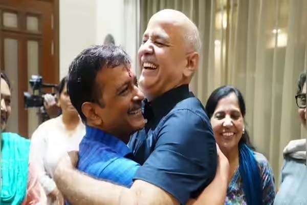 شراب گھپلہ معاملہ: دہلی کی عدالت نے کیجریوال، سسودیا اور 23 ملزمان کو بری کیا