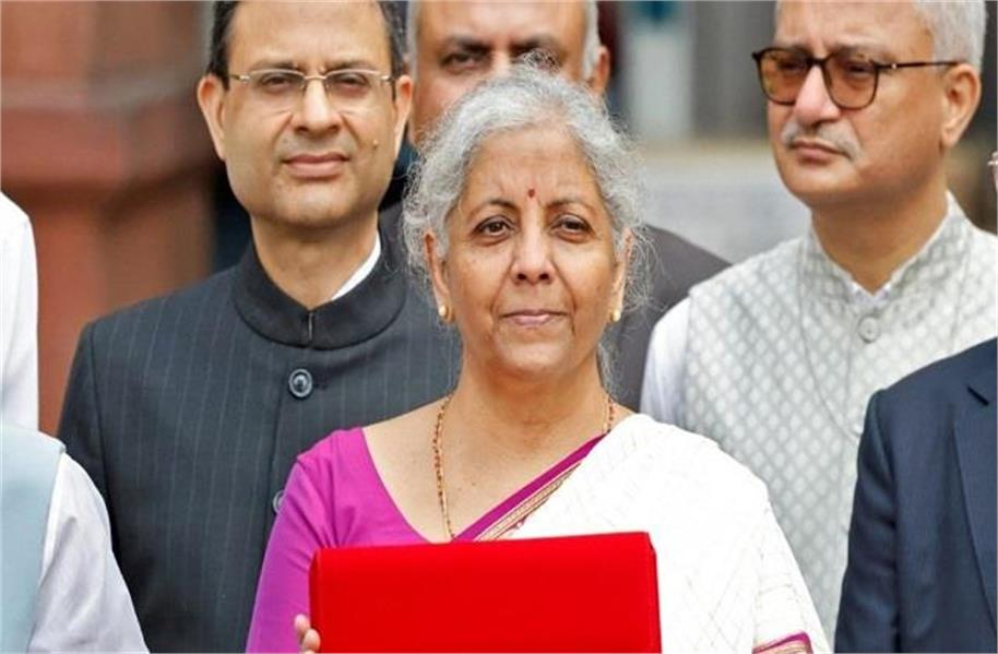 دنیا کی معیشت میں ہندوستان کا دبدبہ، 165 ممالک کی جی ڈی پی سے بڑا ہو گیا سالانہ بجٹ