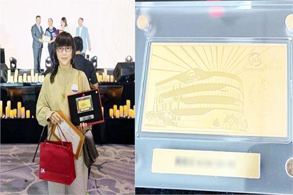 تحفہ ہو تو ایسا! اس کمپنی نے اپنے ملازمین میں تقسیم کیے3.5 کروڑ کے سونے کے گفٹ