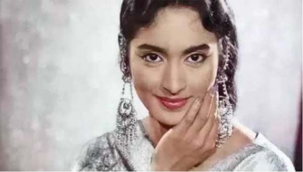 نوتن فلموں میں کام کرنے والی پہلی مس انڈیا تھیں