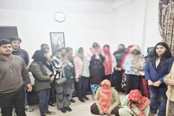 جسم فروشی کے اڈے پر چھاپہ، پانچ نابالغ سمیت 11 لڑکیوں کورہا کرایا گیا