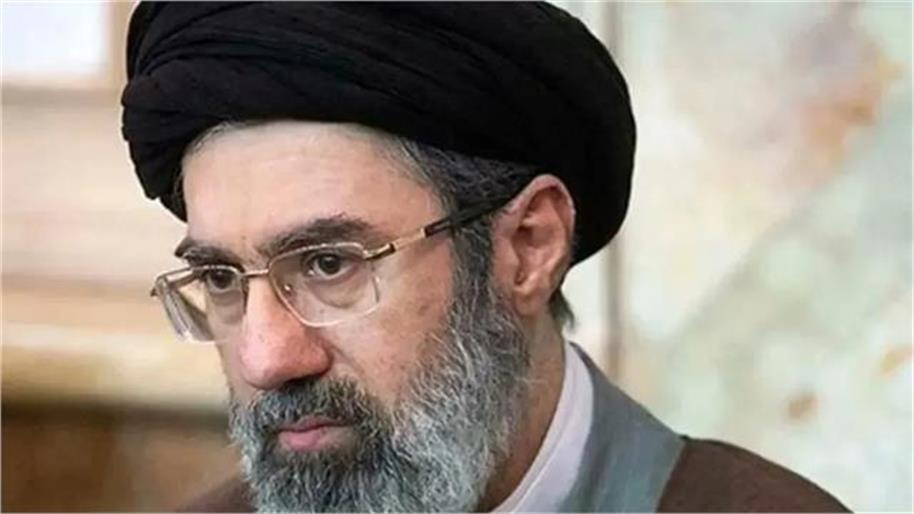 ایران کی سیاست میں تاریخی موڑ، مجتبیٰ خامنہ ای نیا سپریم لیڈر منتخب، فوج کے دباؤ میں لیا گیا فیصلہ