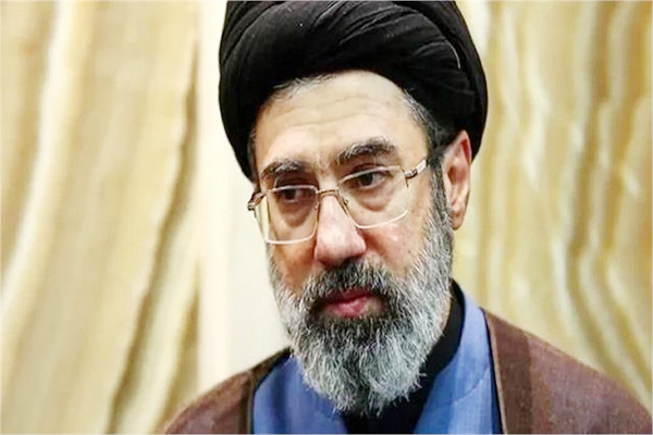 ایران کو ملا نیا سپریم لیڈر: علی خامنہ ای کے بعد بیٹے مجتبیٰ خامنہ ای بنے ملک کے اعلیٰ ترین رہنما