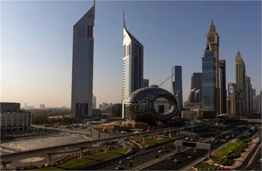 ایران جنگ کا اثر: آبنائے ہر مز بند ہونے سے دبئی میں تازہ پھل اور سبزیوں کی قلت، یو اے ای حکومت کی سخت وارننگ