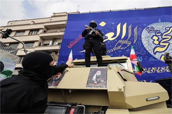 ایران میں 19 سالہ ریسلر کو چوراہے میں سرعام دی پھانسی، 2 مزید بھی لٹکا ئے