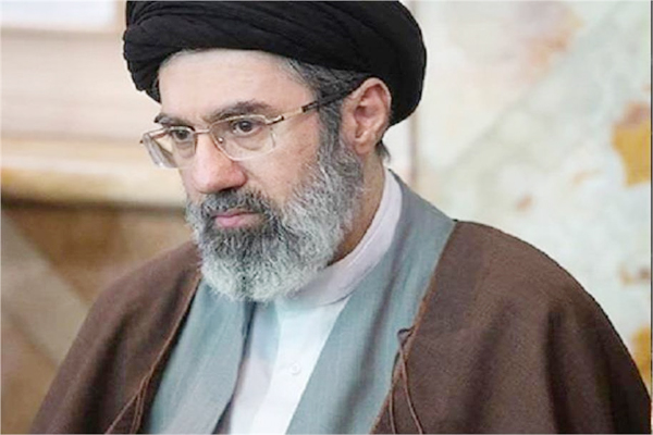 سنسنی خیز دعویٰ: ایران کے نئے سپریم رہنما مجتبیٰ خامنہ ای کوما میں، امریکہ - اسرائیل حملے میں ضائع ہو گئی ٹانگیں