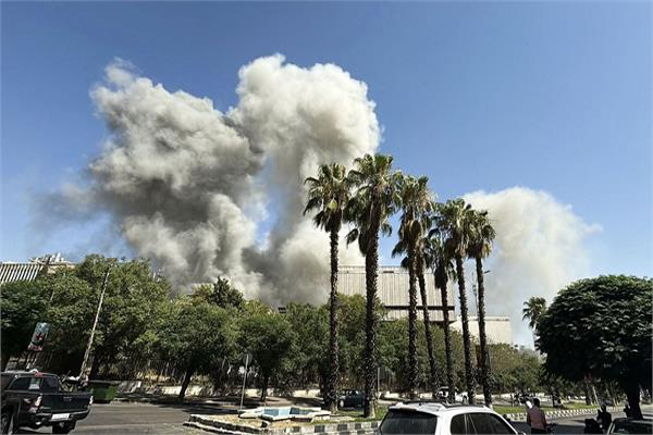 اسرائیل نے شام پر کیا حملہ، کمانڈ مرکز اور اسلحہ کے ذخائر کو بنایا نشانہ