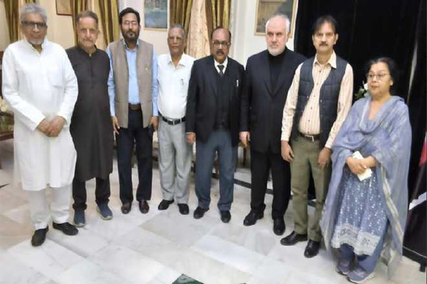 مشاورت کے وفد کی سفیر ایران سے ملاقات