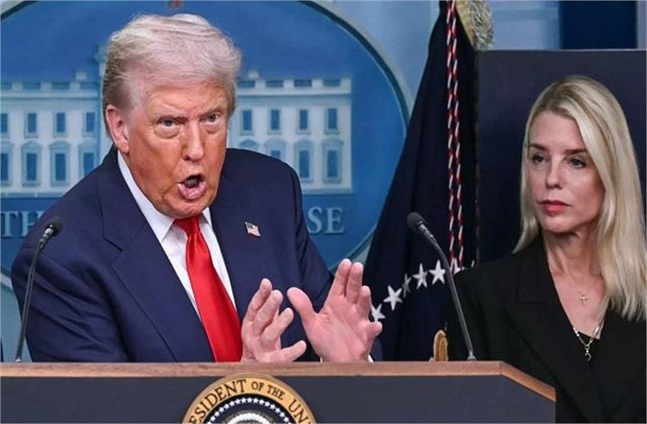 امریکی طیارہ گرائے جانے کے بعد ٹرمپ کا پہلا بیان ، ذرا سمجھو۔۔۔ ہم جنگ میں ہیں، ایران کے حملوں سے بات چیت نہیں رُکے گی