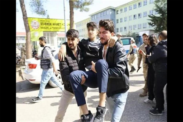 سابق طالب علم نےسکول میں گھس کر کی اندھا دھند فائرنگ ! پھر خود کوماری گولی (ویڈیو)