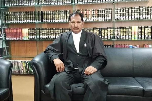 کمال ہیں بھارتی فوج اور دفاعی وزارت کے یہ سینئر مشیر، دنیا کی سب سے زیادہ تعلیمی ڈگریاں اور 11 عالمی ریکارڈ حاصل کیے