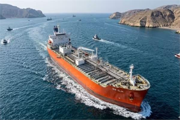 بھارت کے لیے راحت بھری خبر! 20,000 ٹن ایل پی جی لے کر ایک اور جہاز نے آبنائے ہرمز کیاعبور